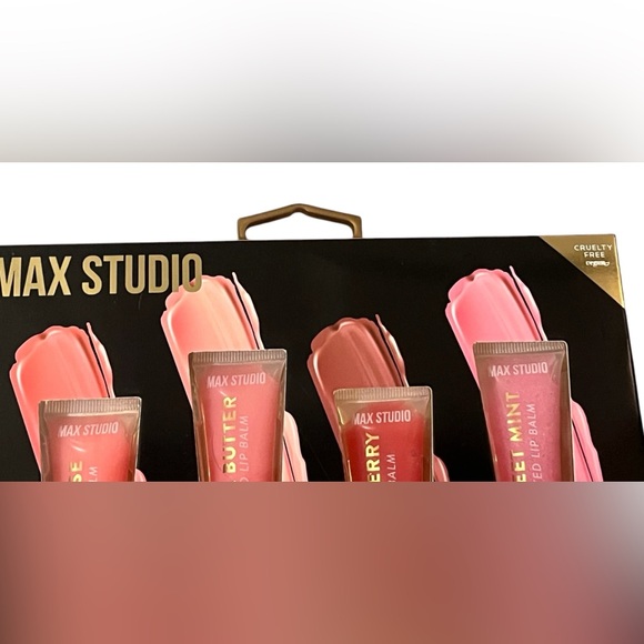 MAX Studio 4 piece Tinted Lip Balm Collection Set! NIB AND GIFT READY🔥 - Picture 4 of 8
